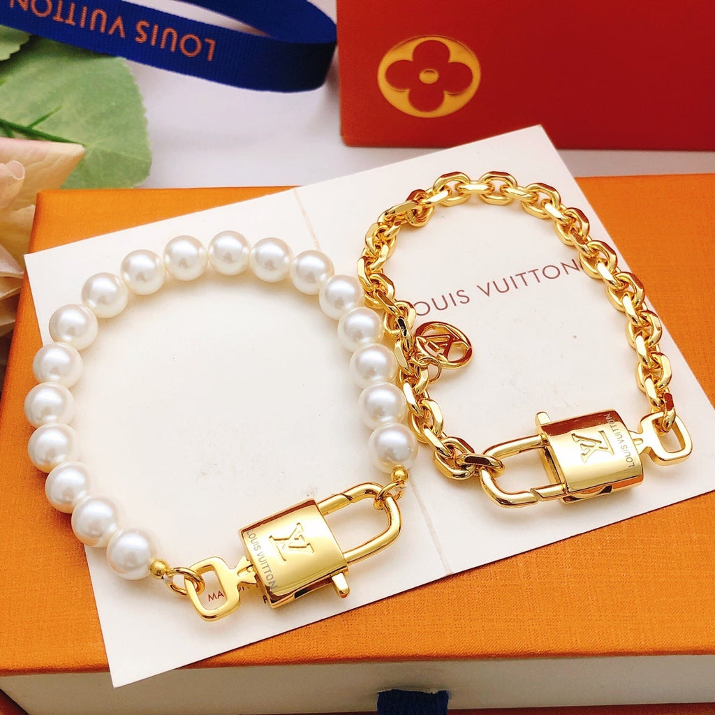 Double-Layer Pearl Bracelet with Clasp
